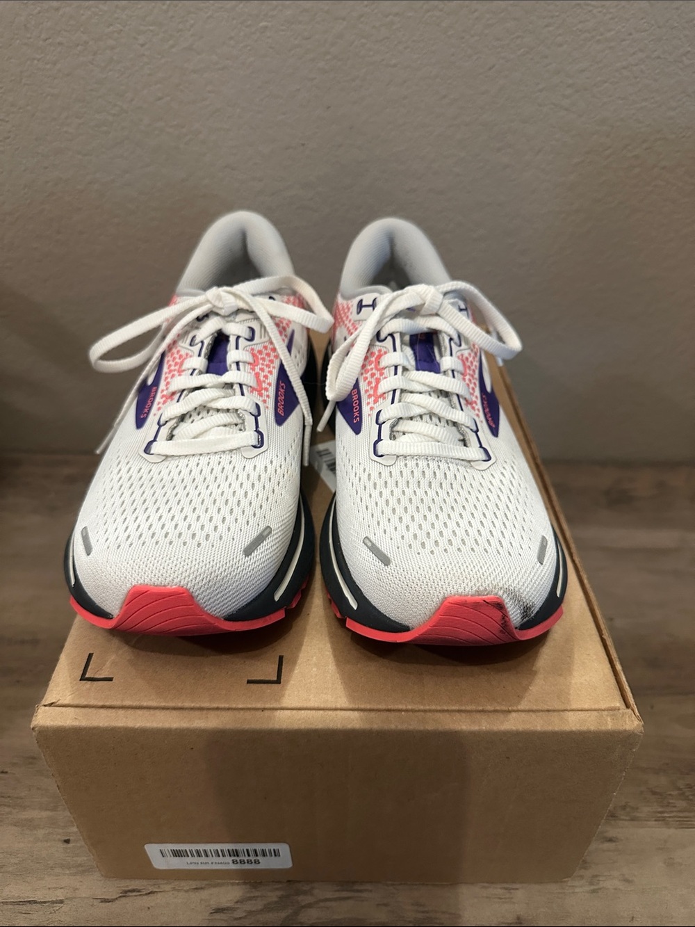 Women’s Brooks Ghost Running Shoes - Picture 3 of 6